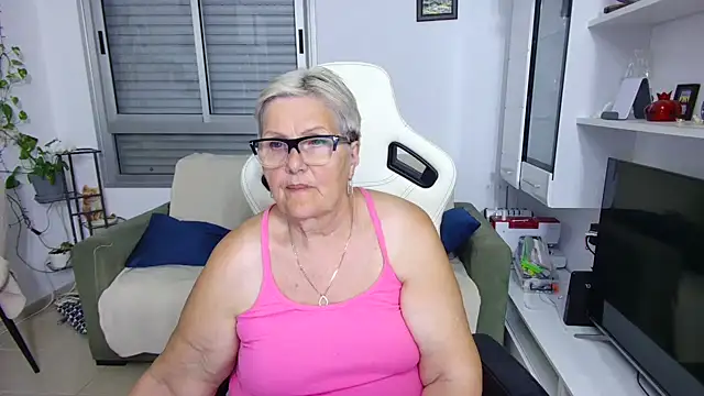 selenna57 - Selenna57's free webcam - UK Sex Cams
