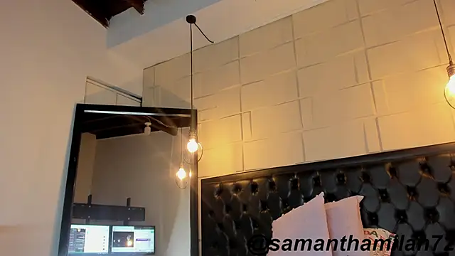 Watch SamanthaMilann live on EroticFlix - High definition streams