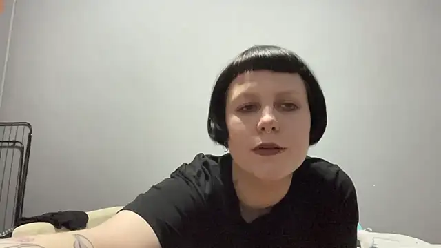 hissokai - Hissokai's free webcam - UK Sex Cams