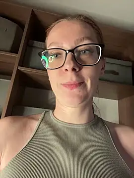 russiangirls_ (G young) - HANDPUSSY CLOSE UP
