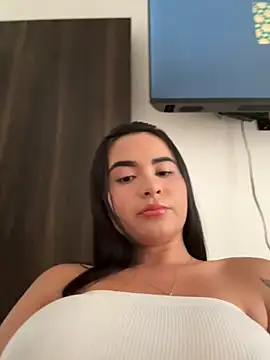 jailyncam_ (Ask my age) - ANAL HOT DADDY