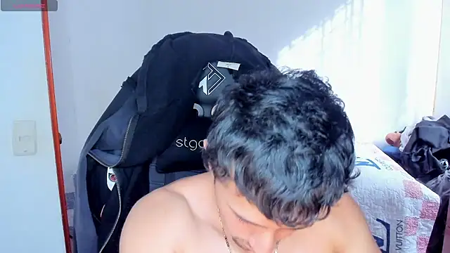 Tommy_Bred live sex cam