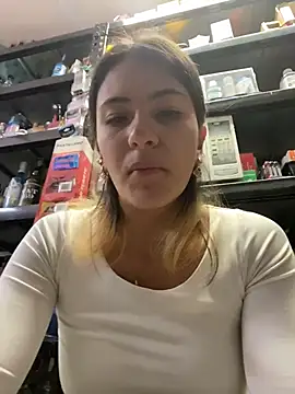 Andrea_19blonde