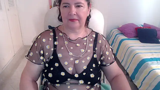 Watch leonela_69 live on EroticFlix - High definition streams