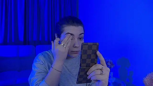 AdrianaToress webcam