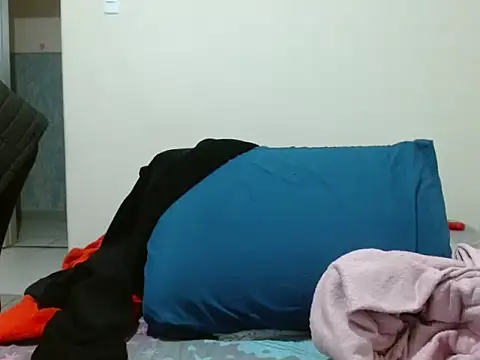 vaholiver - Vaholiver's free webcam - UK Sex Cams