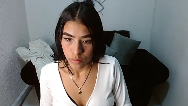 naomyfuckhard webcam