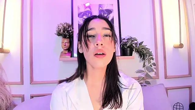 nanami_ - Nanami_'s free webcam - UK Sex Cams