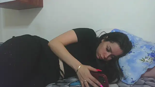lovelyjulliette - LovelyJulliette's free webcam - UK Sex Cams