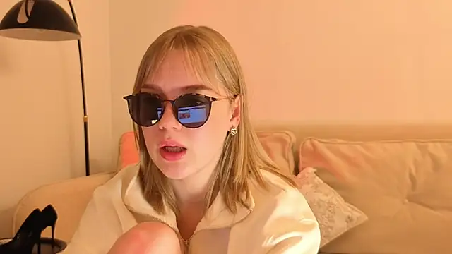 free live sex cam LittleForestELF2