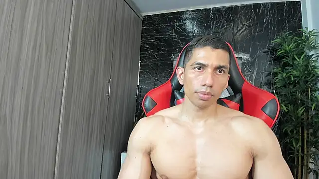 erik_castle - Erik_castle's free webcam - UK Sex Cams