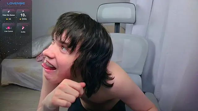leonboykisser - LeonBoykisser's free webcam - UK Sex Cams