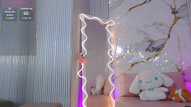 chiara_tay - Chiara_tay's free webcam - UK Sex Cams