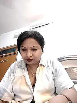 Cute-Janvi20 webcam
