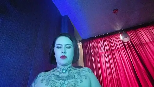 Mistressolivia07 webcam
