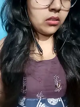 love-veronica - Love-Veronica's free webcam - UK Sex Cams