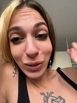stonerwitch6 - StonerWitch6's free webcam - UK Sex Cams