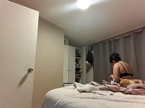 denisutra777 - Denisutra777's free webcam