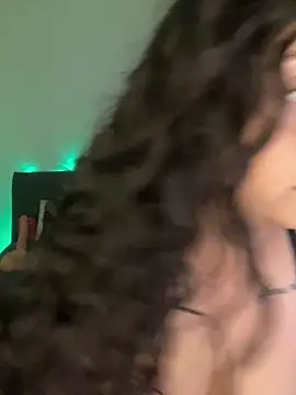 Watch Amyy_1 live on EroticFlix - High definition streams