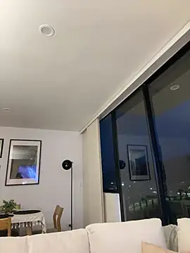 Rae_Lil_White webcam