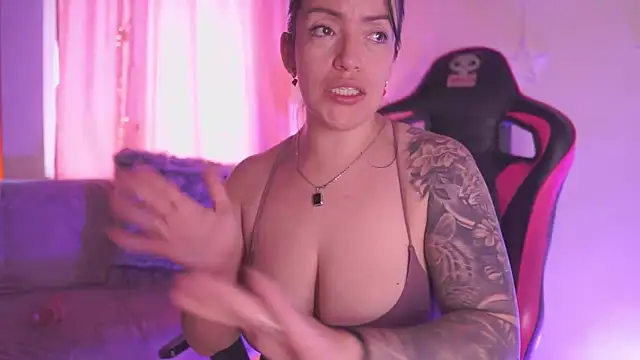 Madison_Mayer webcam