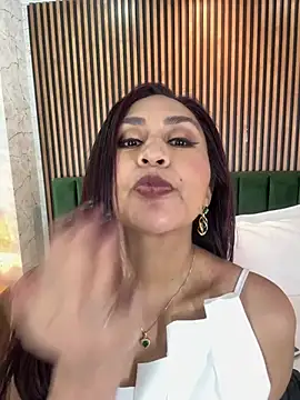 MonicaMoret webcam