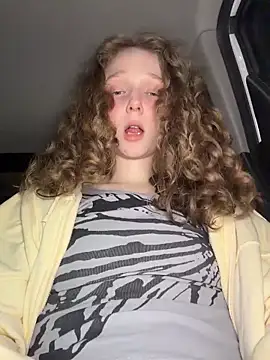 outside_rosy (F teen) - spread pussy close up and massage it