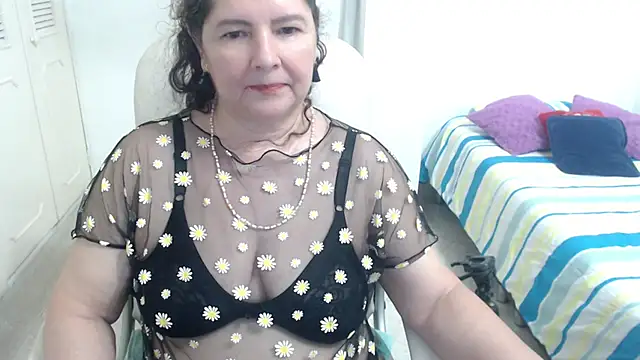 leonela_69 - Leonela_69's free webcam - UK Sex Cams