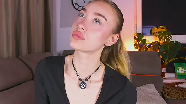 SugarSkye webcam