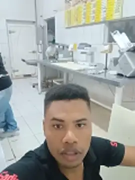 robertoluiz84 - RobertoLuiz84's free webcam - UK Sex Cams