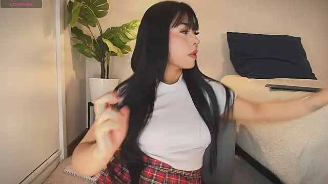 jade-naughty - Jade-Naughty's free webcam