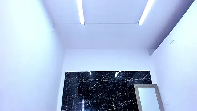 maddie_01 - Maddie_01's free webcam
