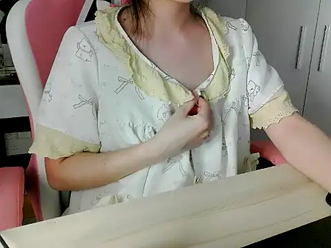 lucienguyen - Lucienguyen's free webcam - UK Sex Cams