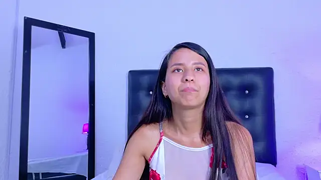Skinny_hottie18