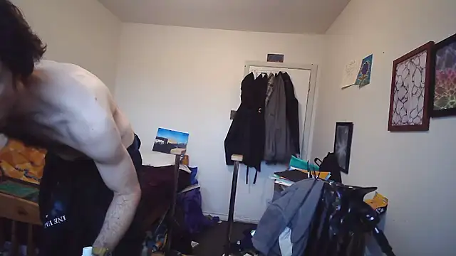 JohnnyMoves live sex cam