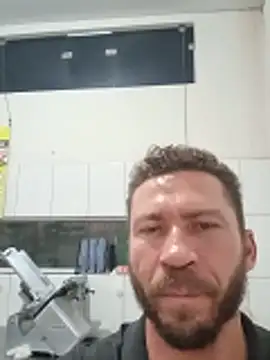 RobertoLuiz84's live cam