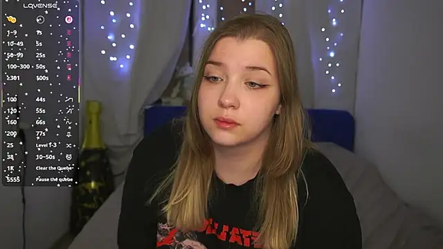 CuteSharloti webcam