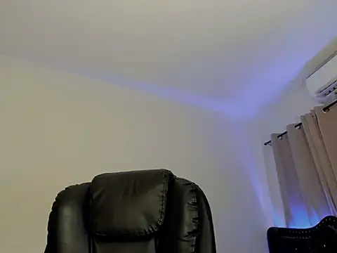 selene14 - Selene14's free webcam - UK Sex Cams