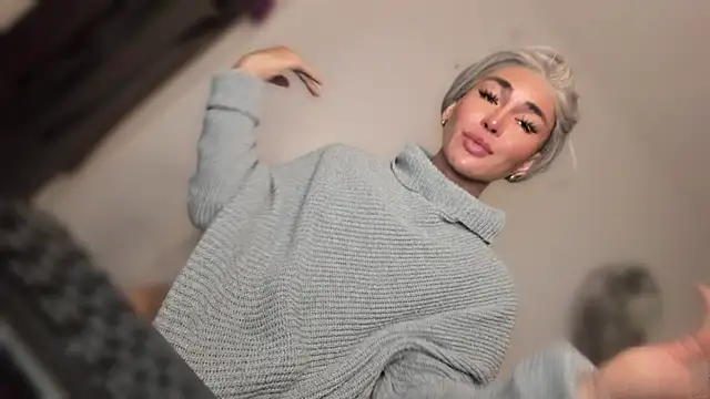 MistressNextDoor_ webcam
