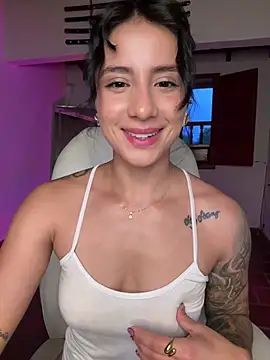 Ale_Lewis webcam