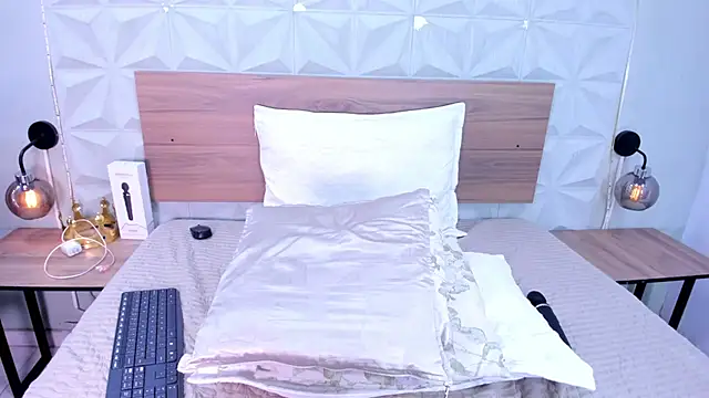 Stacey_white_