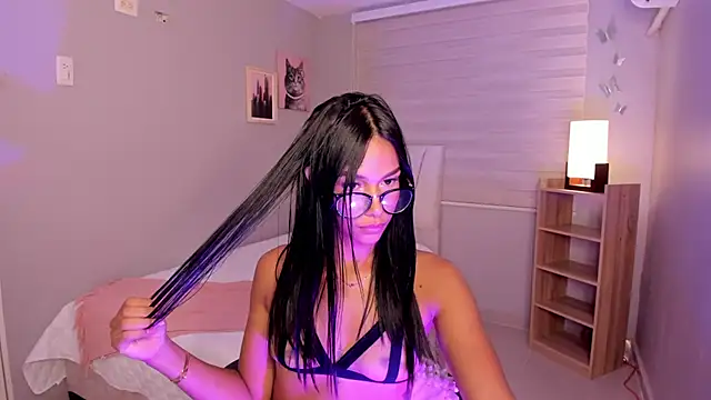 lina_phoxy - Lina_phoxy's free webcam