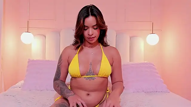 sarah_salis_