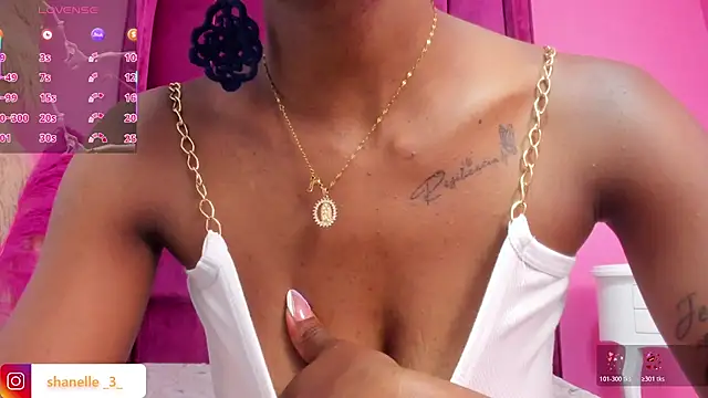 Shanelle__