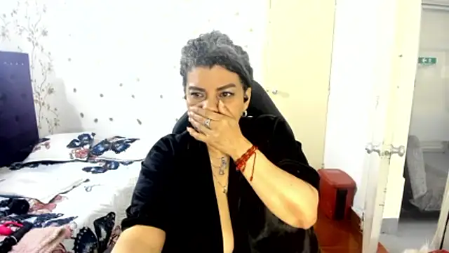 vikyadams webcam