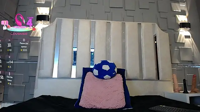 Chloe16_