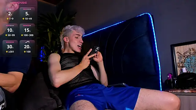 Angel_Snowhotxxx live sex cam