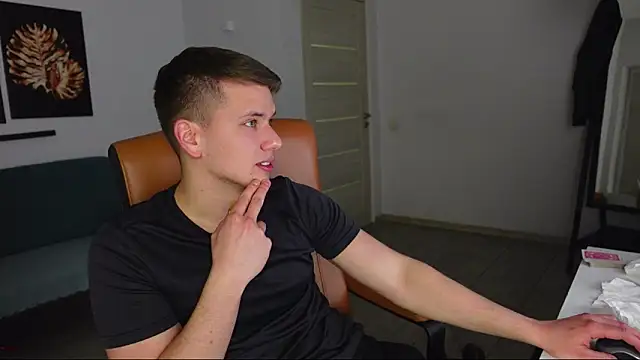 Zack_Gillian