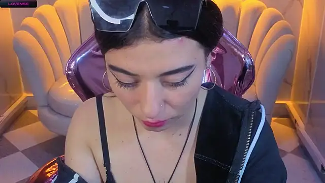 Erika_Suarez_b