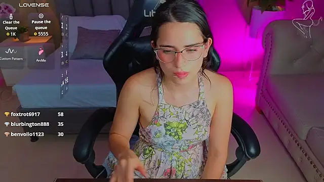 angelica_dymond
